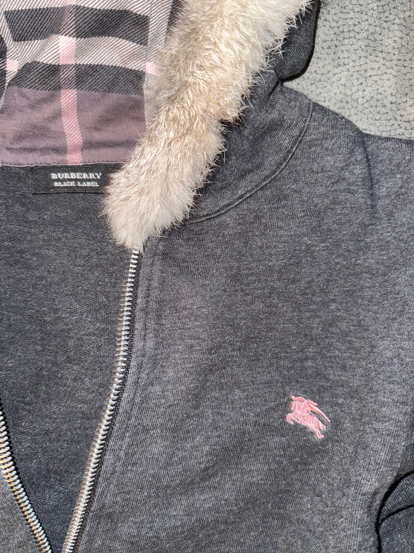 00s burberry black label fur zipper